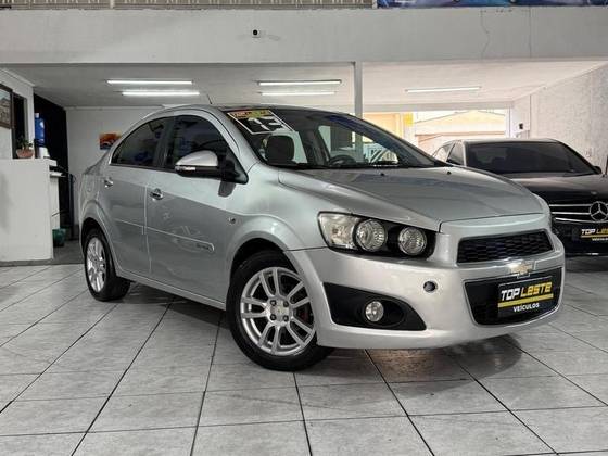 CHEVROLET SONIC 1.6 LTZ 16V FLEX 4P AUTOMÁTICO CHEVROLET SONIC 1.6 LTZ 16V FLEX 4P AUTOMÁTICO